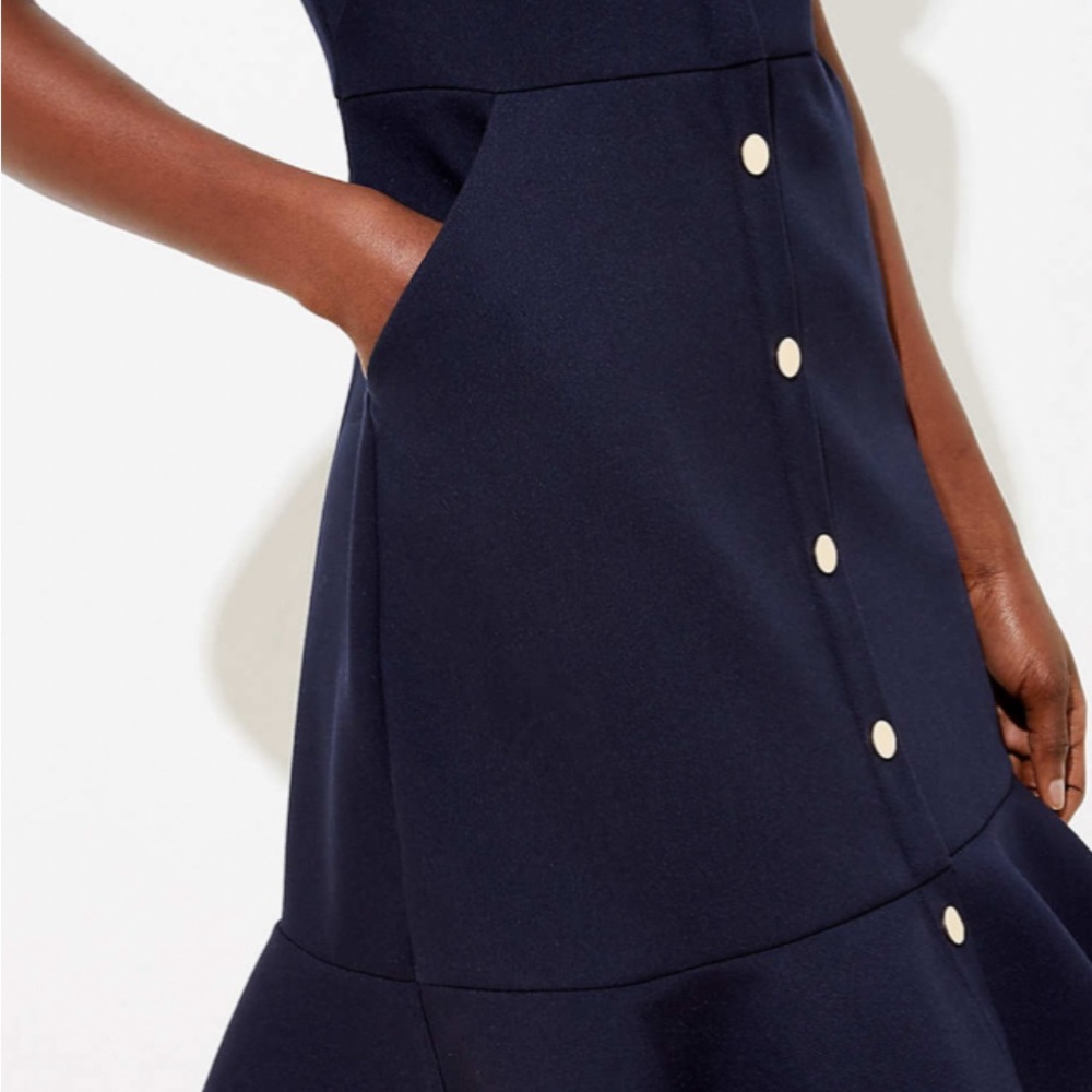 Loft Gilded Button Flounce Pocket Dress Sz 8 NWT - Picture 2 of 9